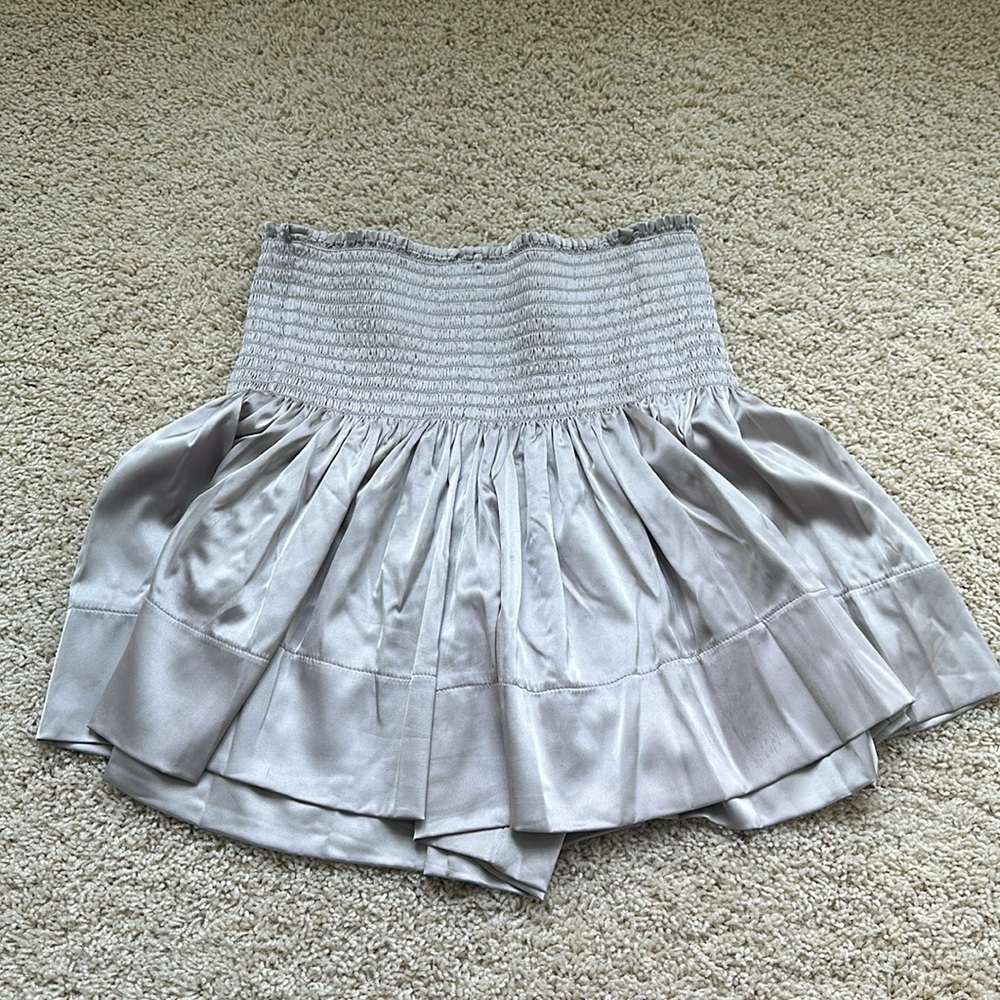Silver skort